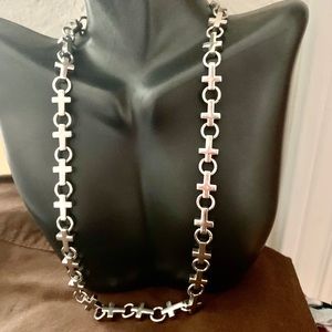 Stainless steel  cross linked necklace